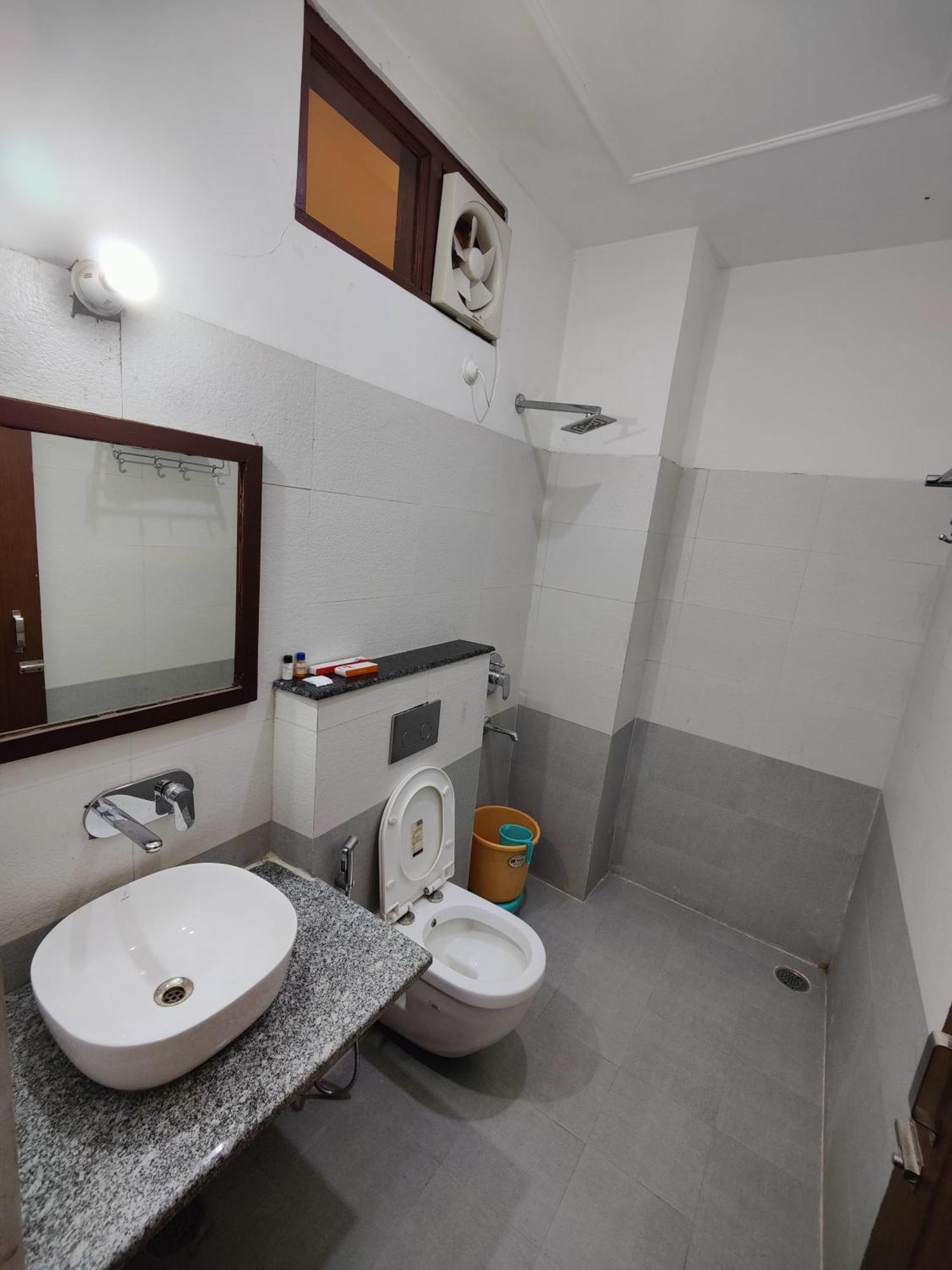 Alaknanda Motel & Restaurant Rudraprayag Экстерьер фото